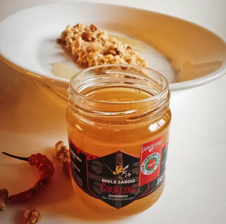Bee Enchantment: Roberto Arru in the Top of Italian Honey Production!